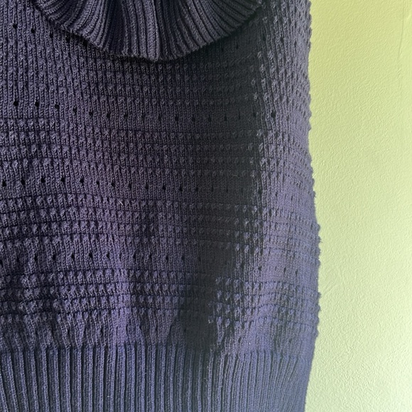 Milly Navy Crochet Tank Size Medium - Picture 3 of 9